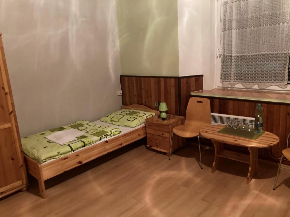 Penzion Borovica Stratená Exteriör bild