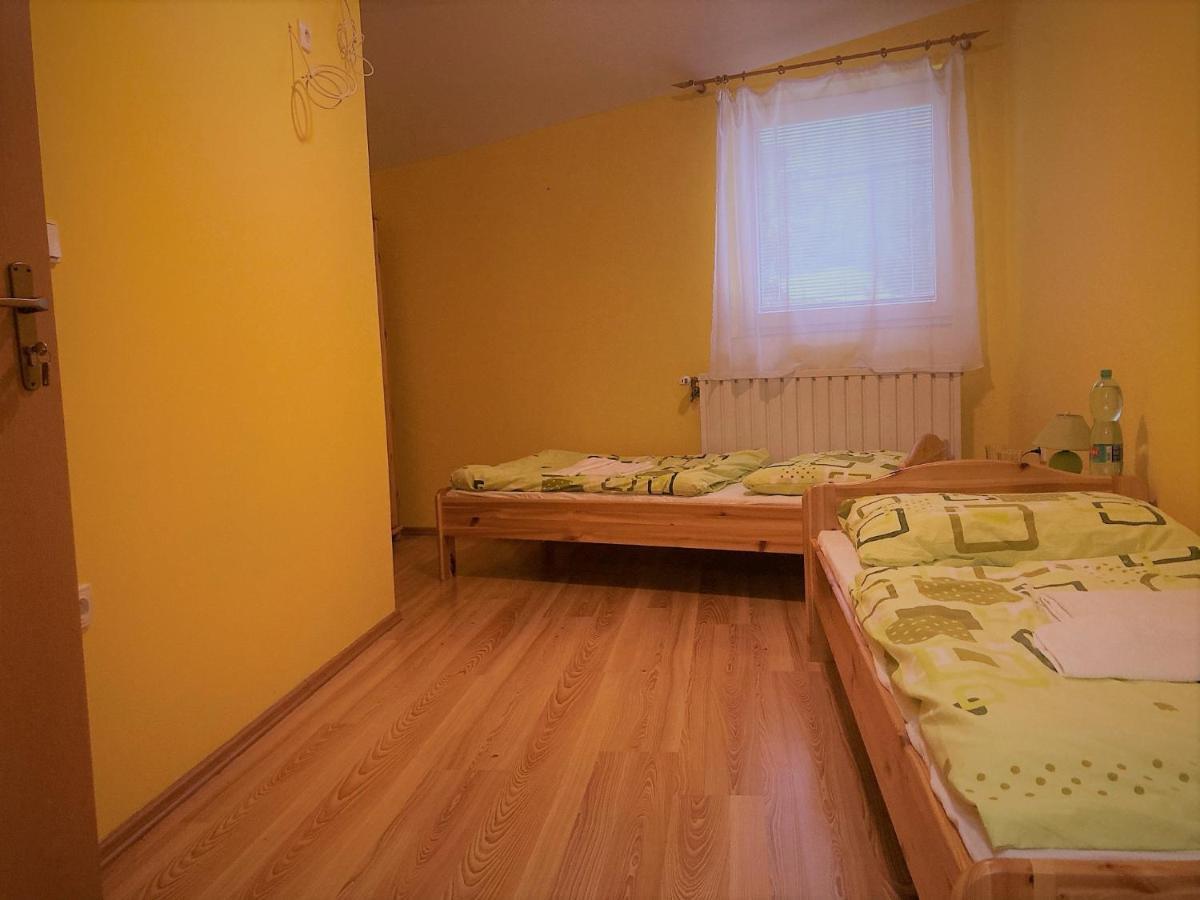 Penzion Borovica Stratená Exteriör bild